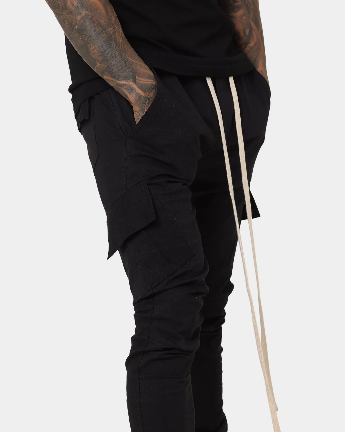 MNML Cargo Drawcord II Pants Black